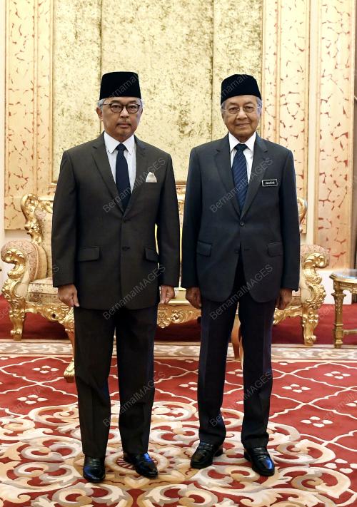 KL04_13022019_AGONG_BN201902120357