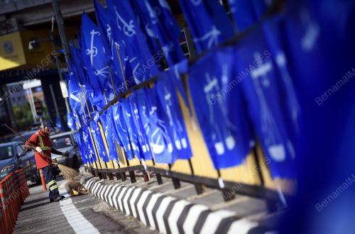 KL04_13042018_BENDERA