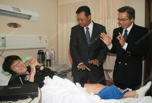 AHMAD SHABERY CHEEK