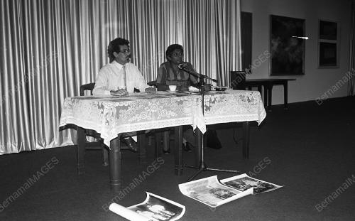 KL04_14021985_PAMERAN_SENI