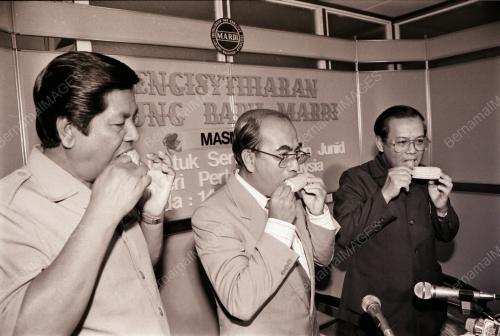 DATUK SERI SANUSI BIN JUNID
