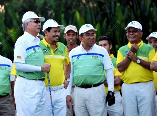 KL04_14022015_PM_GOLF