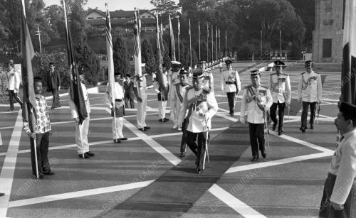 KL04_15012015_HARI_PAHLAWAN