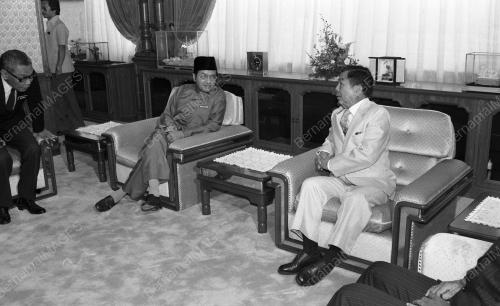 KL04_15012015_MENTERI_BURMA