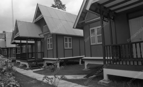 KL04_15012015_RUMAH_KARYANEKA