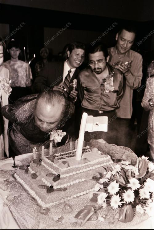 TUN ABDUL GHAFAR BIN BABA