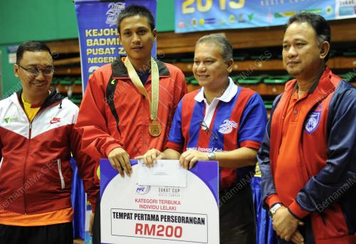 KL04_15032015_ZAKAT_CUP
