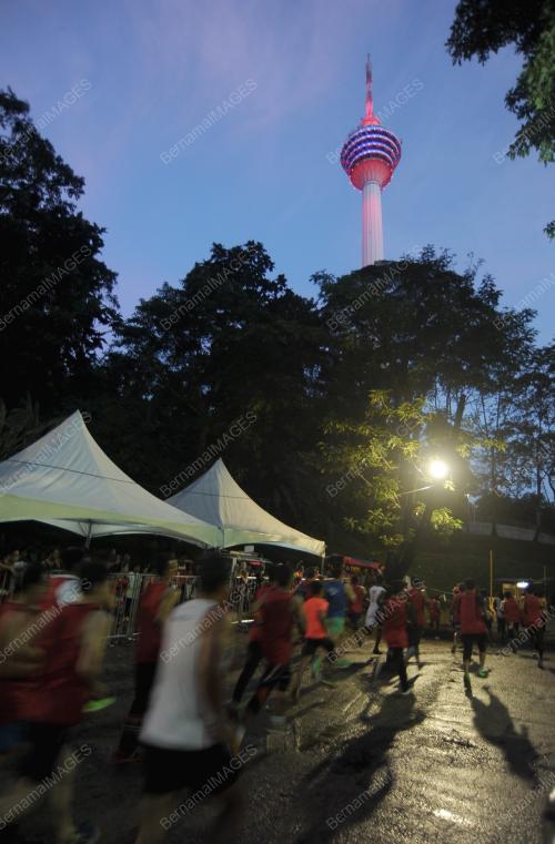 KL04_15052016_KL_TOWERTHON01