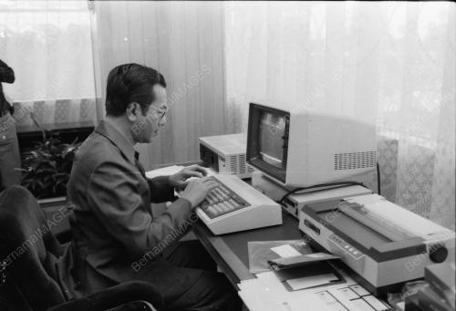 MAHATHIR