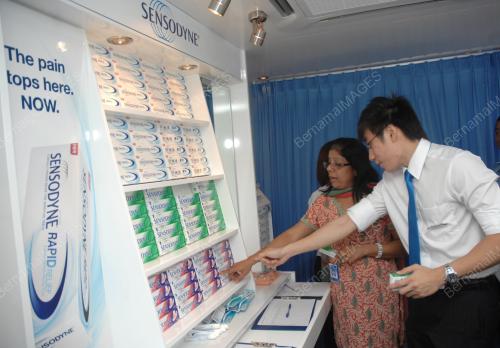 PEMERIKSAAN GIGI SENSODYNE BERGERAK