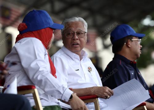DATUK SERI ISMAIL SABRI YAAKOB