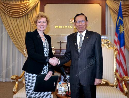 KL04_15102012_PARLIMEN