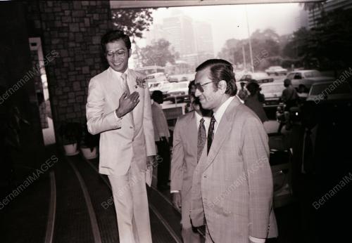 DATUK SERI DR. MAHATHIR BIN MOHAMAD