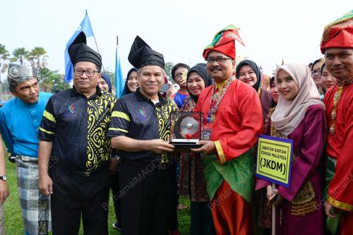 KL04_15112019_PESTA_BN201911147754