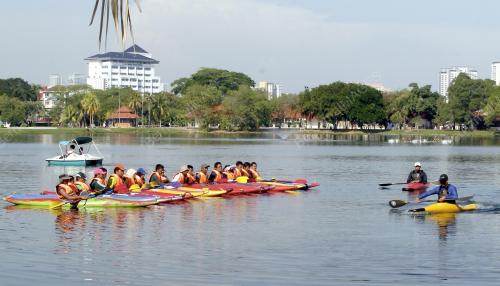 TINJAUAN TITIWANGSA