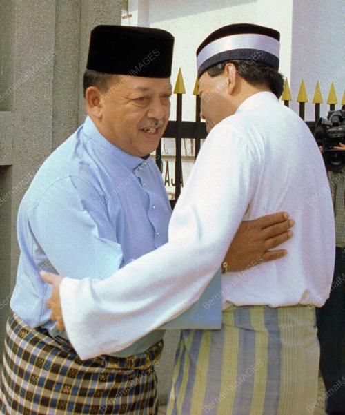 KL04_16022016_AGONG_ZIARAH