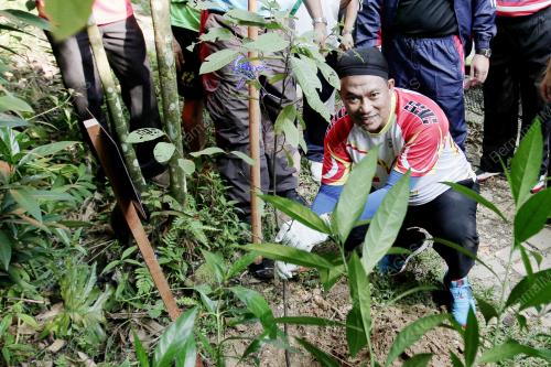KL04_16042016_GOGREEN