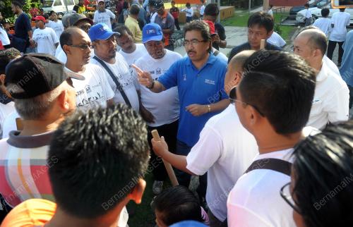 KL04_16042017_JOHARI
