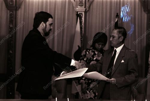 MAS SIGN SERVICE AGREEMENT