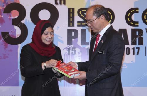 KL04_16052017_PELANCARAN_BN197001013543