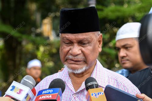 KL04_16052018_MASJID_BN201805158623