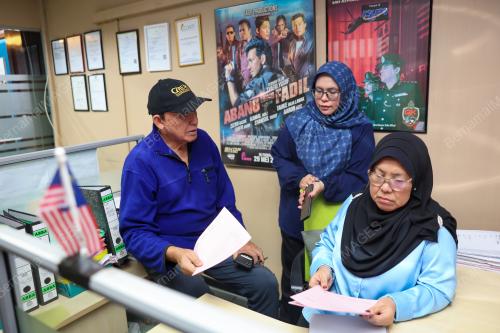 DATUK YUSOF HASLAM