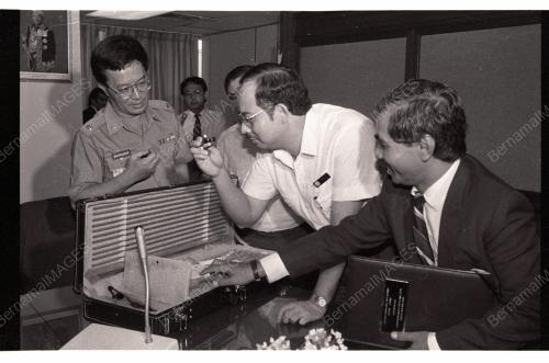 NAJIB RASMI PROGRAM MEMANAH