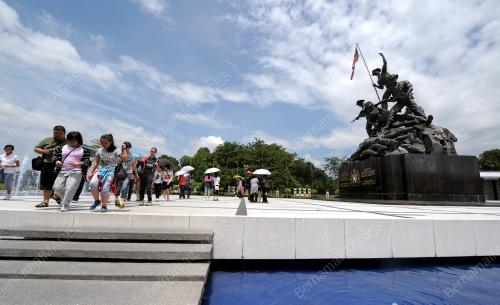 KL04_16092013_TUGU_NEGARA