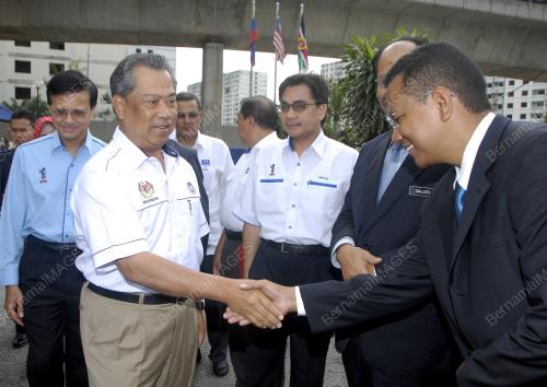 TAN SRI MUHYIDDIN YASSIN