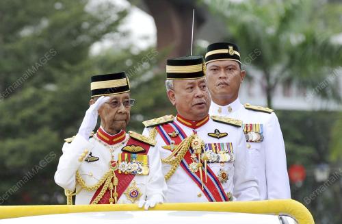 KL04_16112016_AGONG_ATM