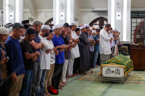 ALLAHYARHAM TAN SRI DR IBRAHIM SAAD