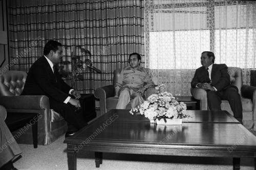 DATUK SERI DR. MAHATHIR BIN MOHAMAD