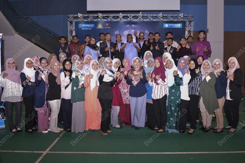 DATUK ROSMAN MOHAMED