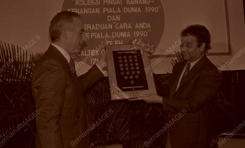 KL04_170490_CALTEX1990_PIALADUNIA