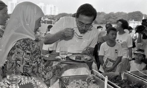 KL04_170690_HARI_KELUARGA