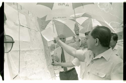 MOGGIE INSPECTS NORTH KLANG EXPRESSWAY