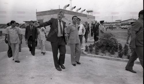 DR. MAHATHIR MOHAMAD