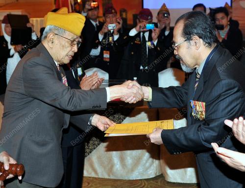 KL04_17092012_VACONAC