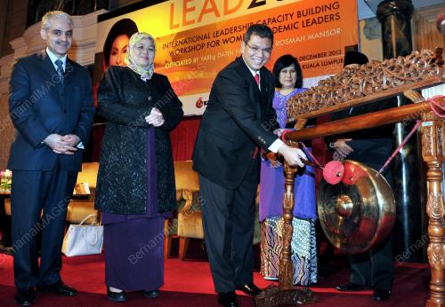 KL04_17122012_LEAD