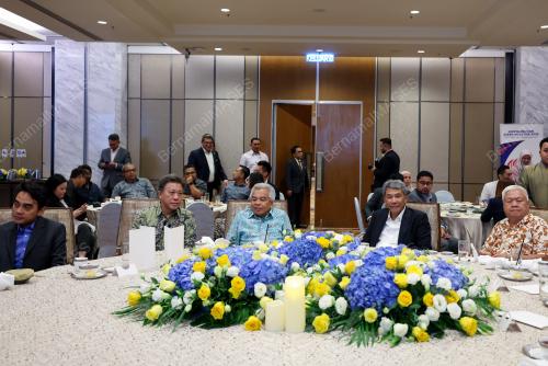 DATUK SERI MOHAMAD HASAN