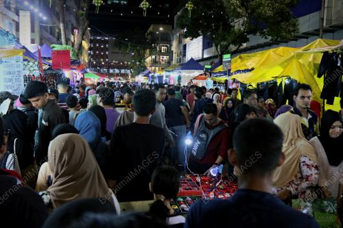 KL04_18062017_RAYA_BN201706167260