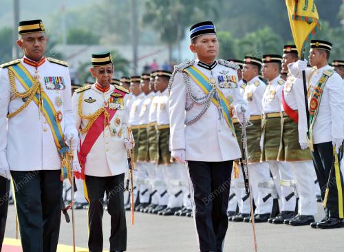 KL04_18072014_PAHLAWAN