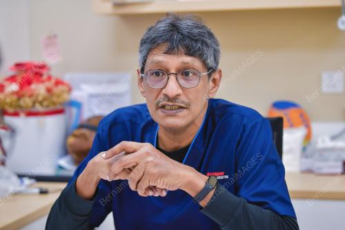 DR MURALI SUNDRAM MIKAAIL ABDULLAH