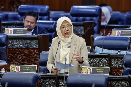 DR ZALIHA MUSTAFA