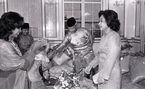 MENTERI BESAR BRUNEI