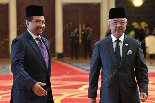 AL-SULTAN ABDULLAH RI'AYATUDDIN AL-MUSTAFA BILLAH SHAH