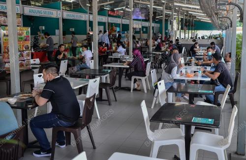 RESTORAN DIBENARKAN MENGIKUT KELUASAN MEJA