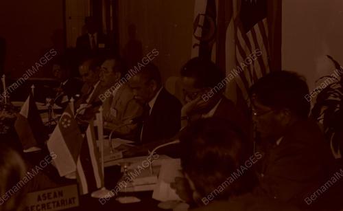 KL04_190690_SIDANG_AKHBAR