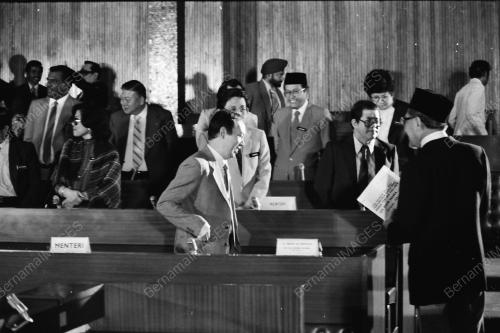 DEWAN NEGARA