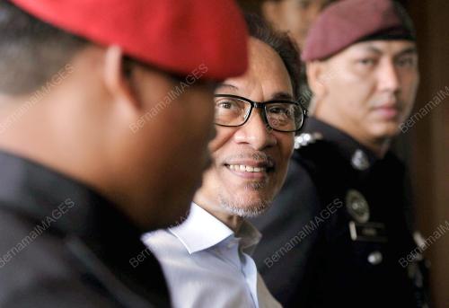 KL04_19092016_MAHKAMAH
